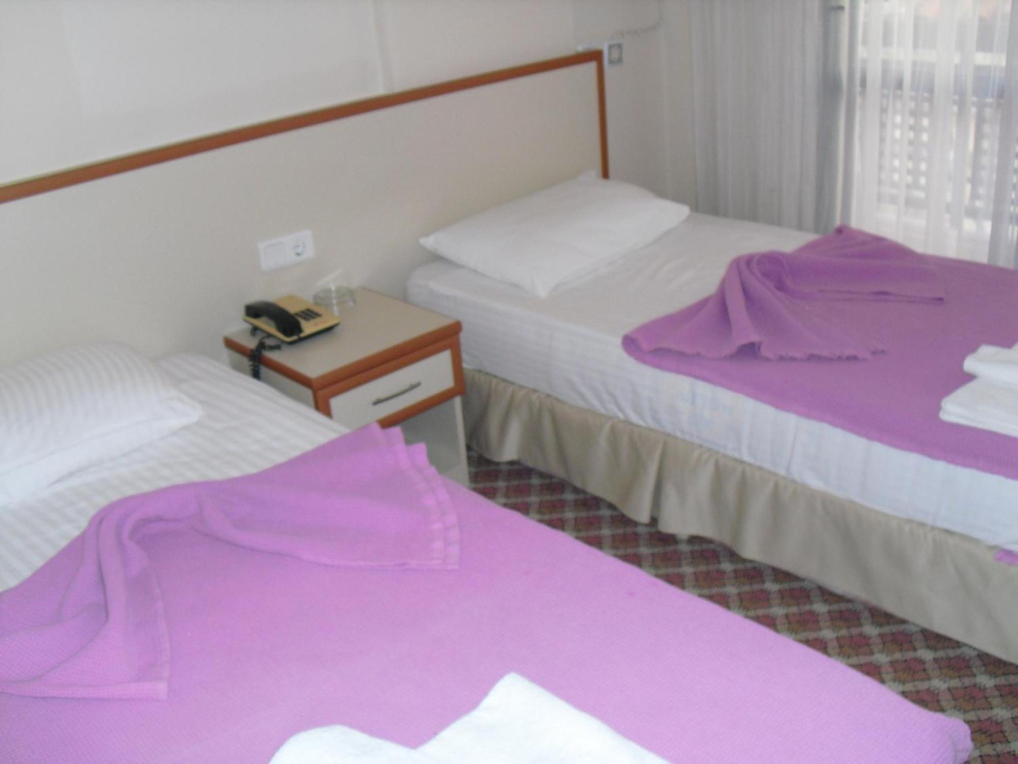 Kerman Hotel เซสเม ภายนอก รูปภาพ