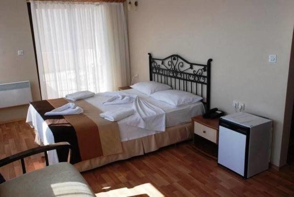 Kerman Hotel เซสเม ภายนอก รูปภาพ